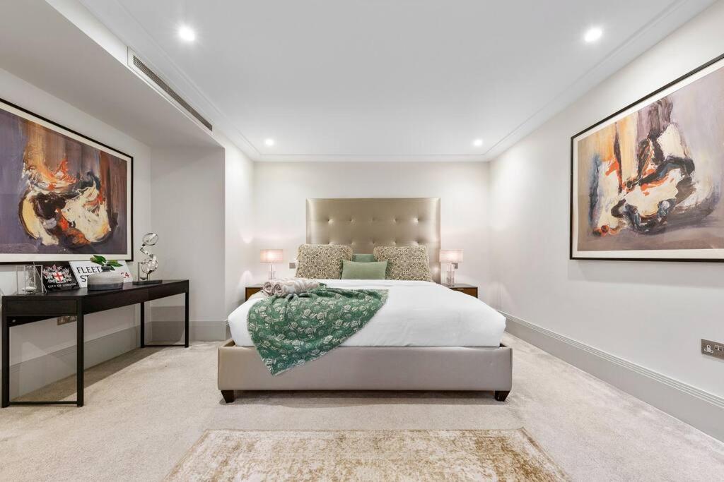 Apartment Park Lane Palace- Luxury Sleeps 10 *