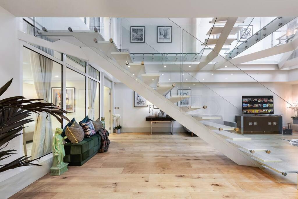 Park Lane Palace- Luxury Sleeps 10 * London
