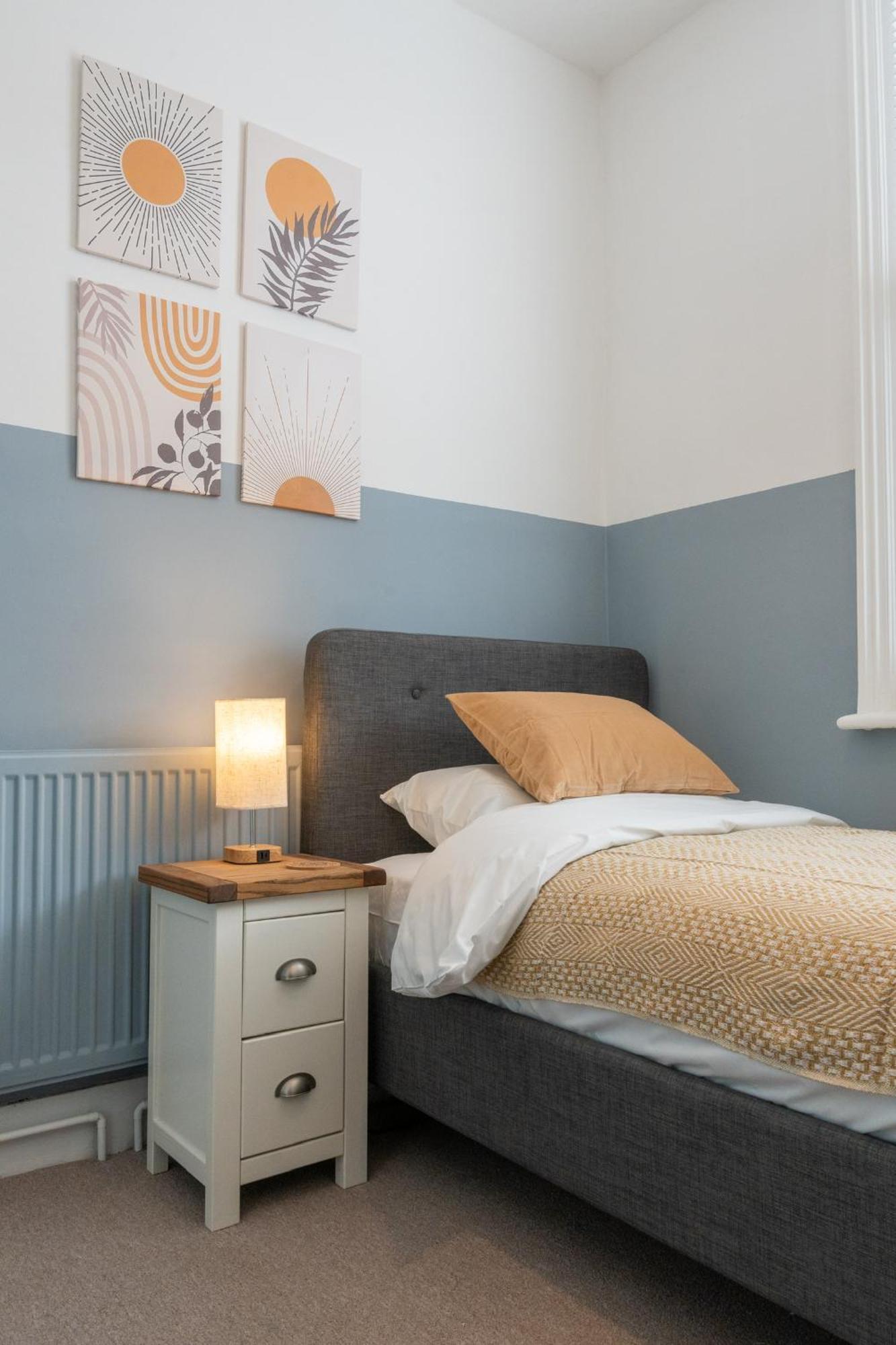 Chiswick 4 Bed Victorian Townhouse Minutes To Tube *