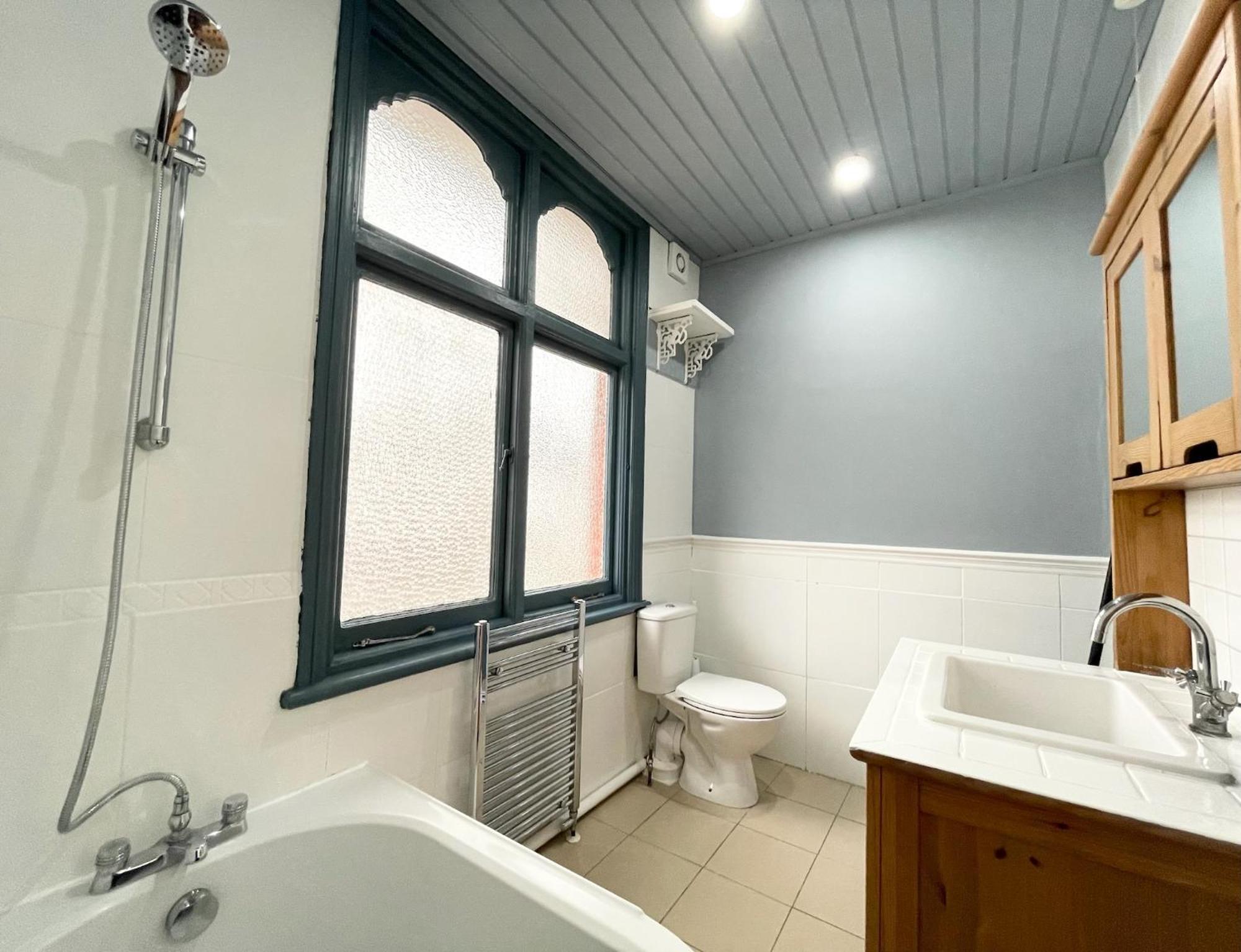 Chiswick 4 Bed Victorian Townhouse Minutes To Tube Apartment