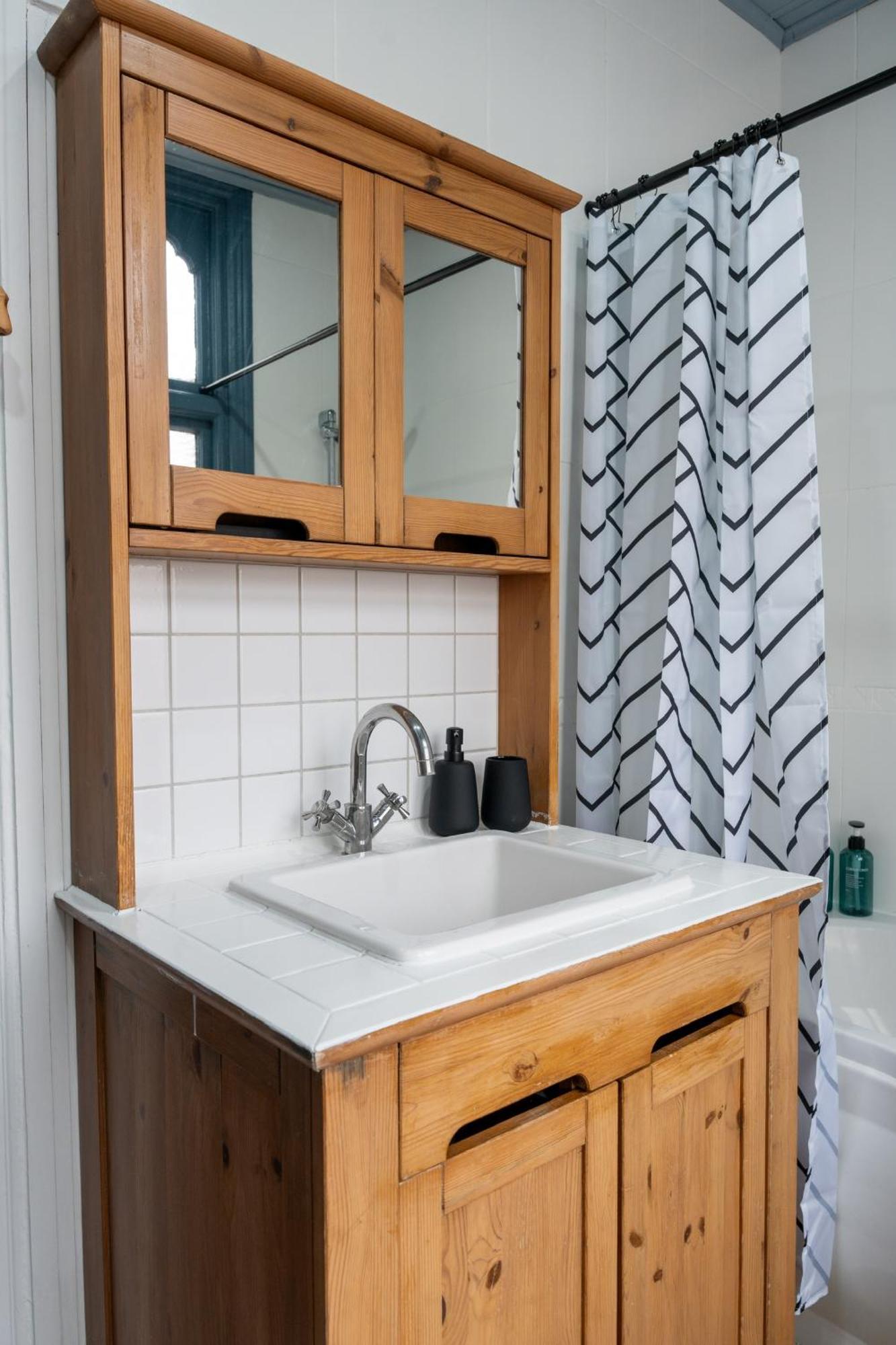Chiswick 4 Bed Victorian Townhouse Minutes To Tube London