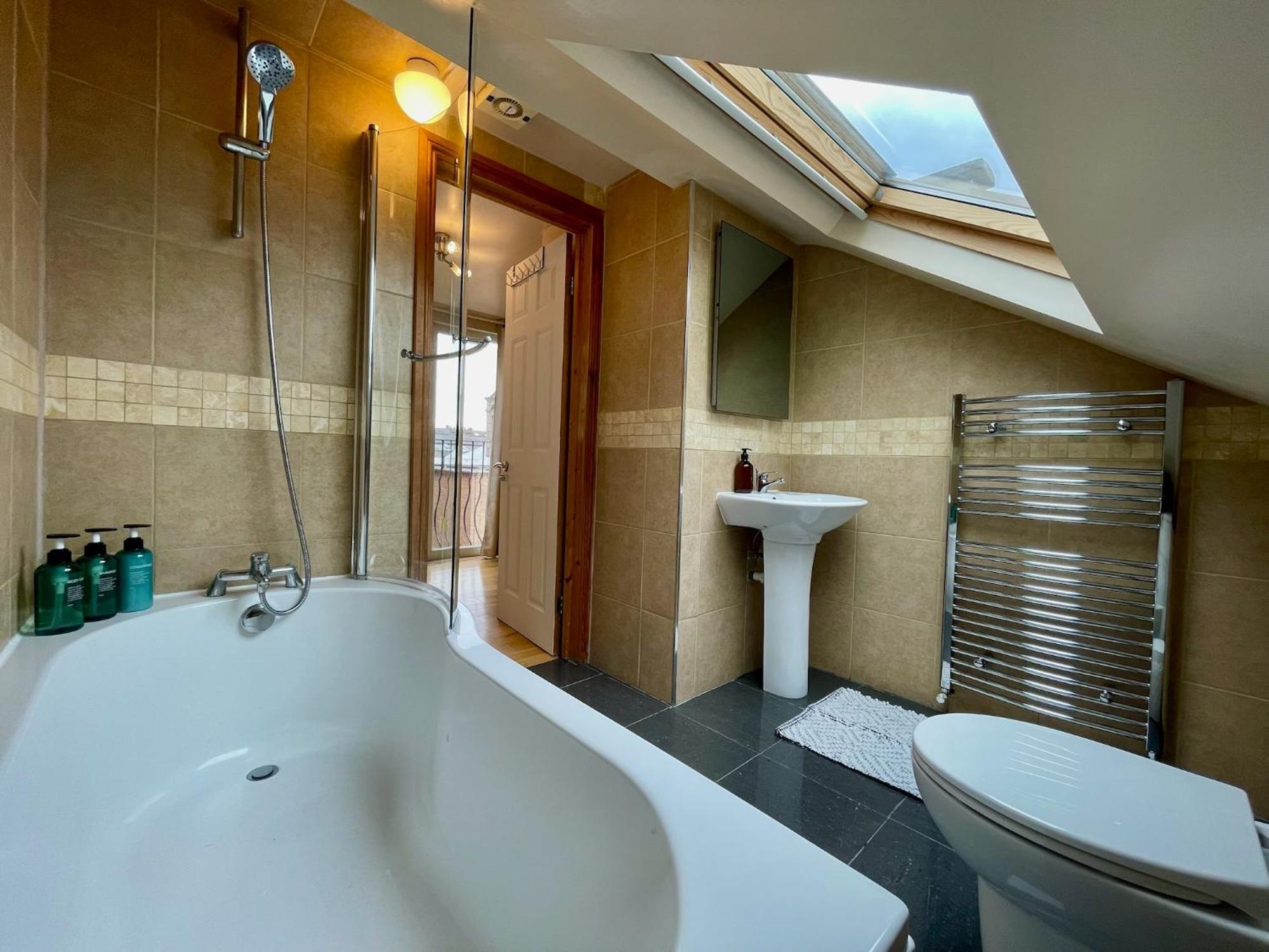Chiswick 4 Bed Victorian Townhouse Minutes To Tube * Londres