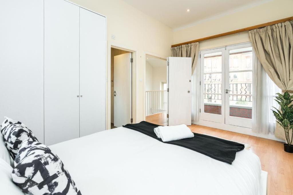 Villaer Comfortable Family London
