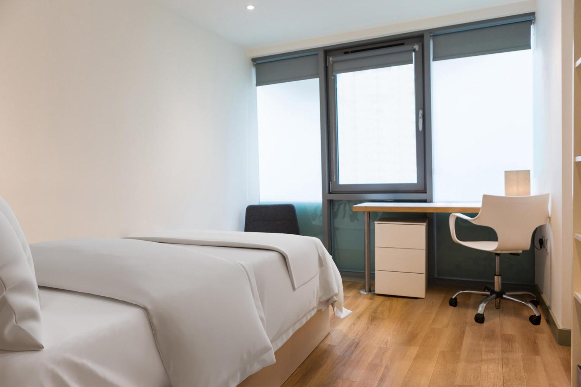 Cosy And At Chapter Aldgate In London