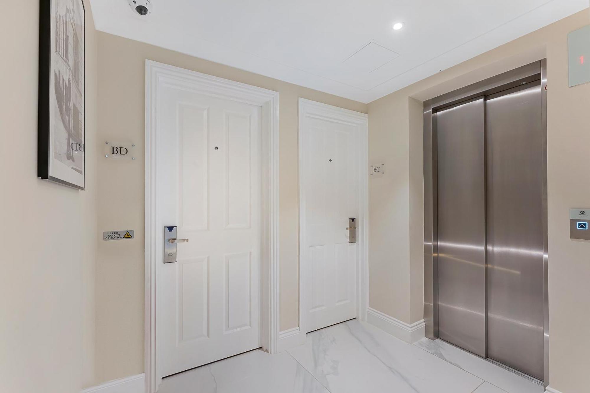 Cleveland Residences Paddington Apartment