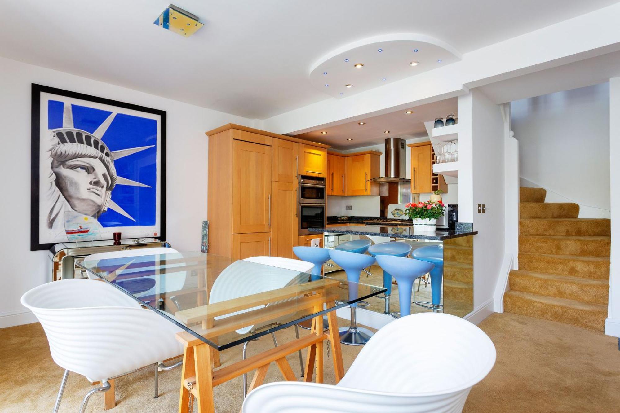 Veeve - Canalside Comfort London