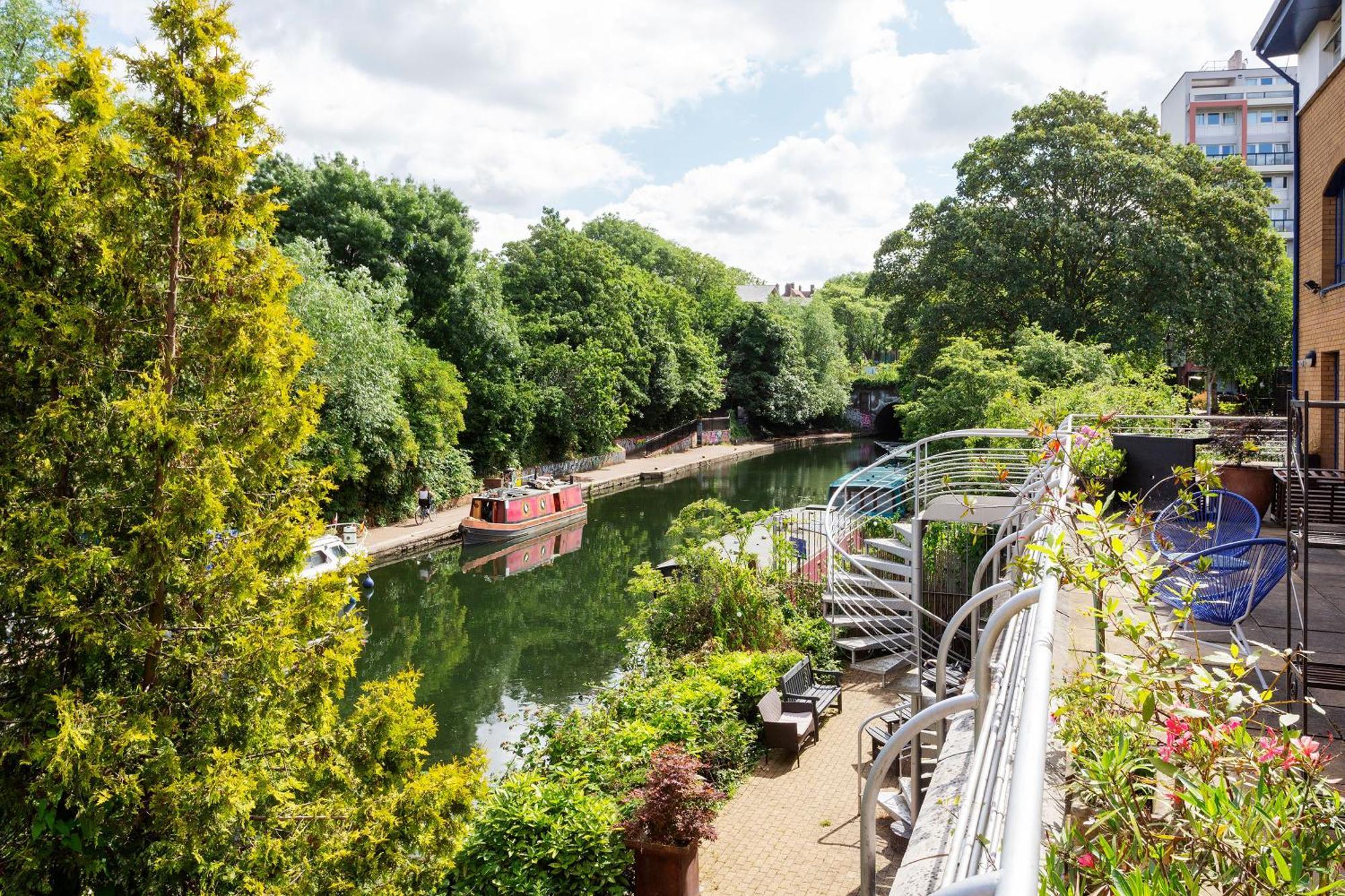 Apartment Veeve - Canalside Comfort London