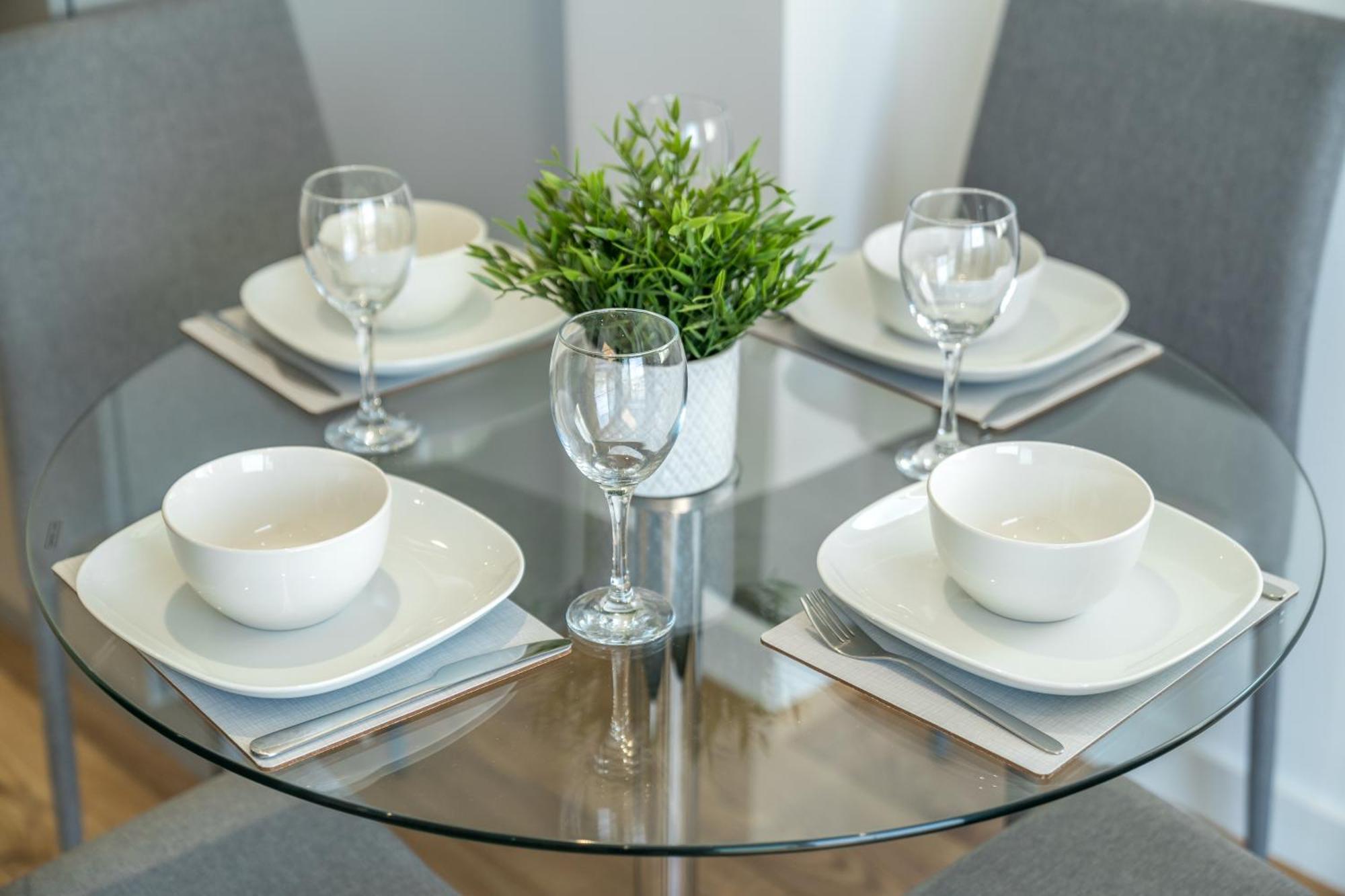 Skyvillion - River Thames Floor By Woolwich Ferry, Mins To Excel, O2 Arena , Airport With Parking * London