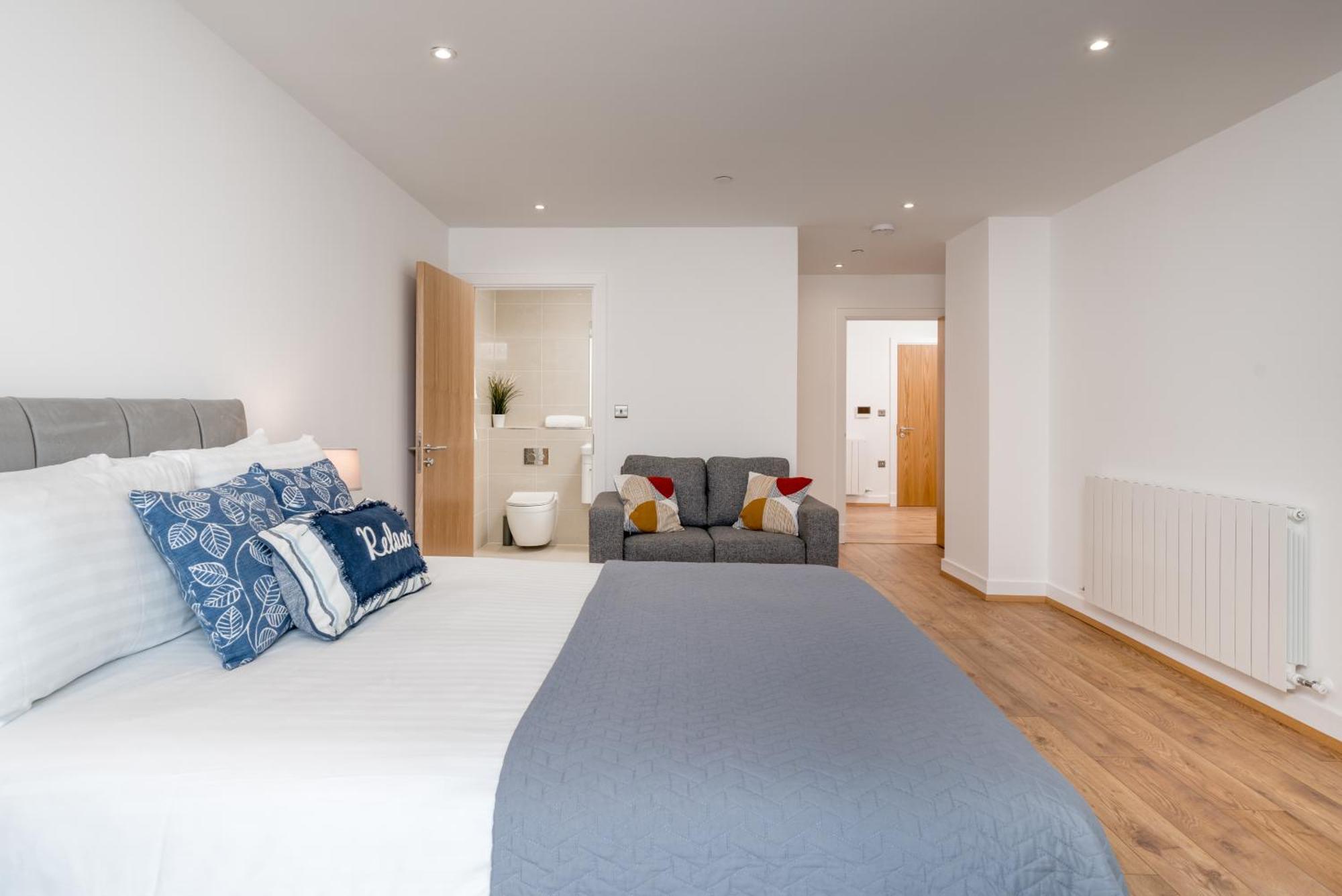 Skyvillion - River Thames Floor By Woolwich Ferry, Mins To Excel, O2 Arena , Airport With Parking Apartment *