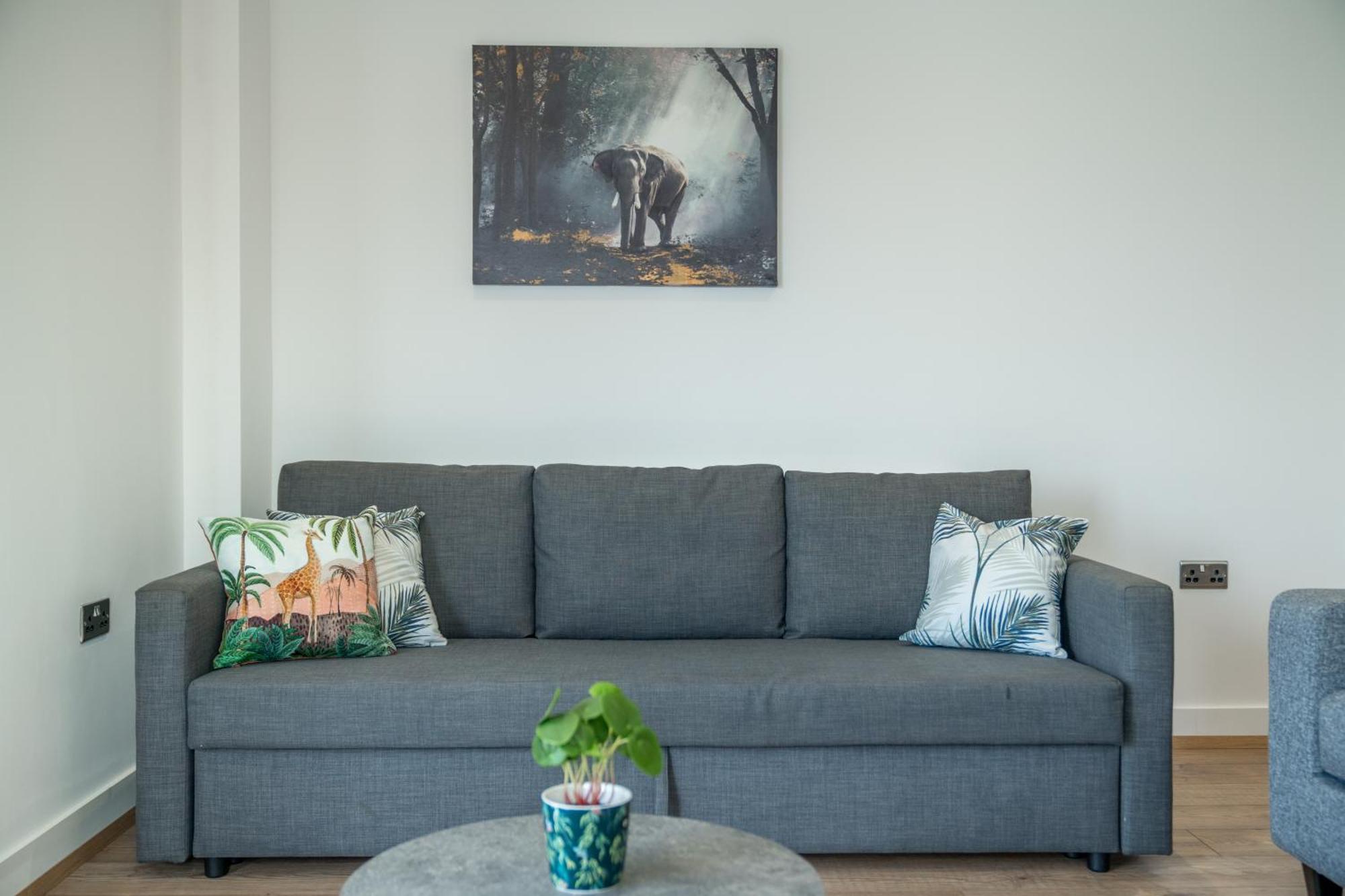 Apartment Skyvillion - River Thames Floor By Woolwich Ferry, Mins To Excel, O2 Arena , Airport With Parking London
