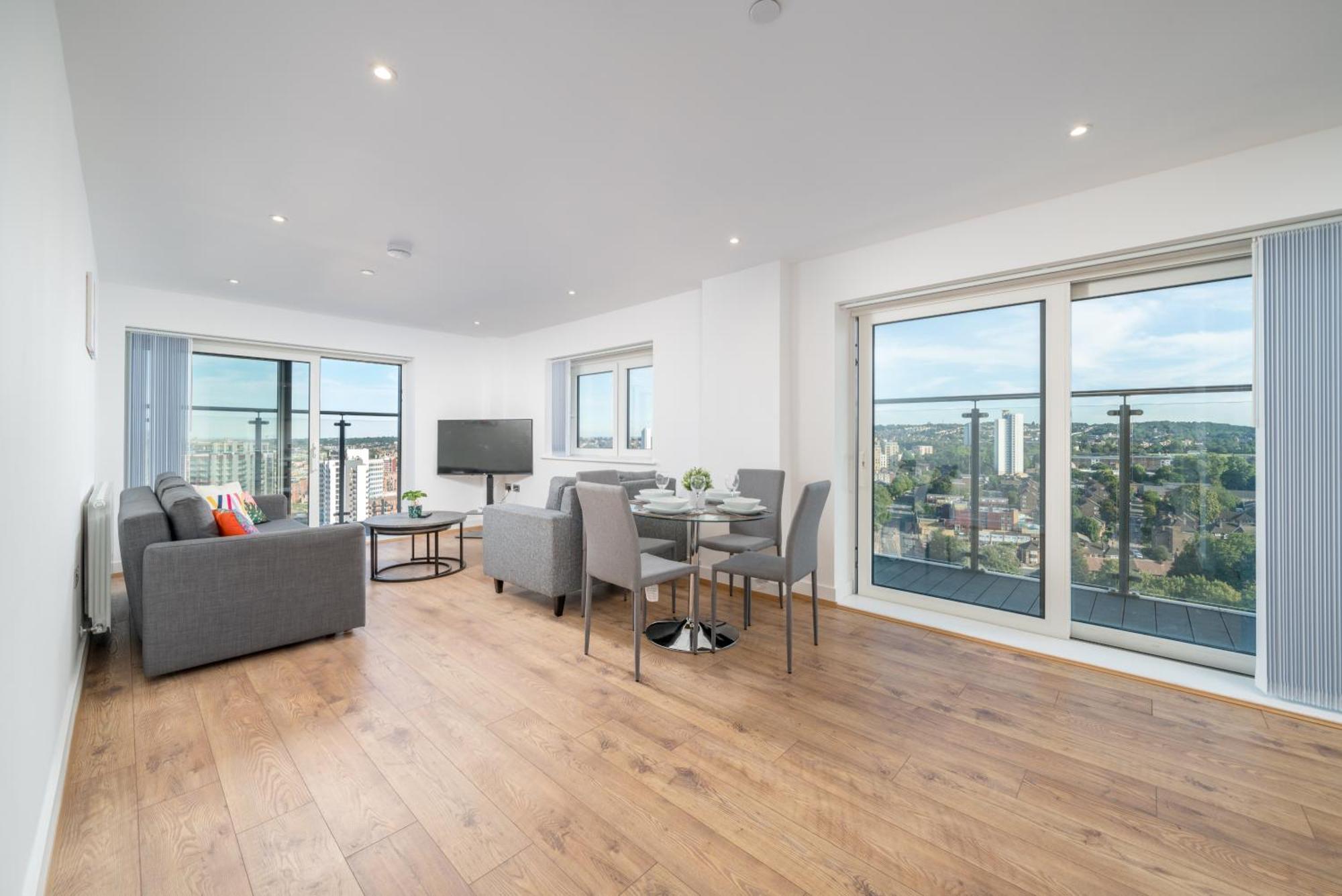 Skyvillion - River Thames Floor By Woolwich Ferry, Mins To Excel, O2 Arena , Airport With Parking London
