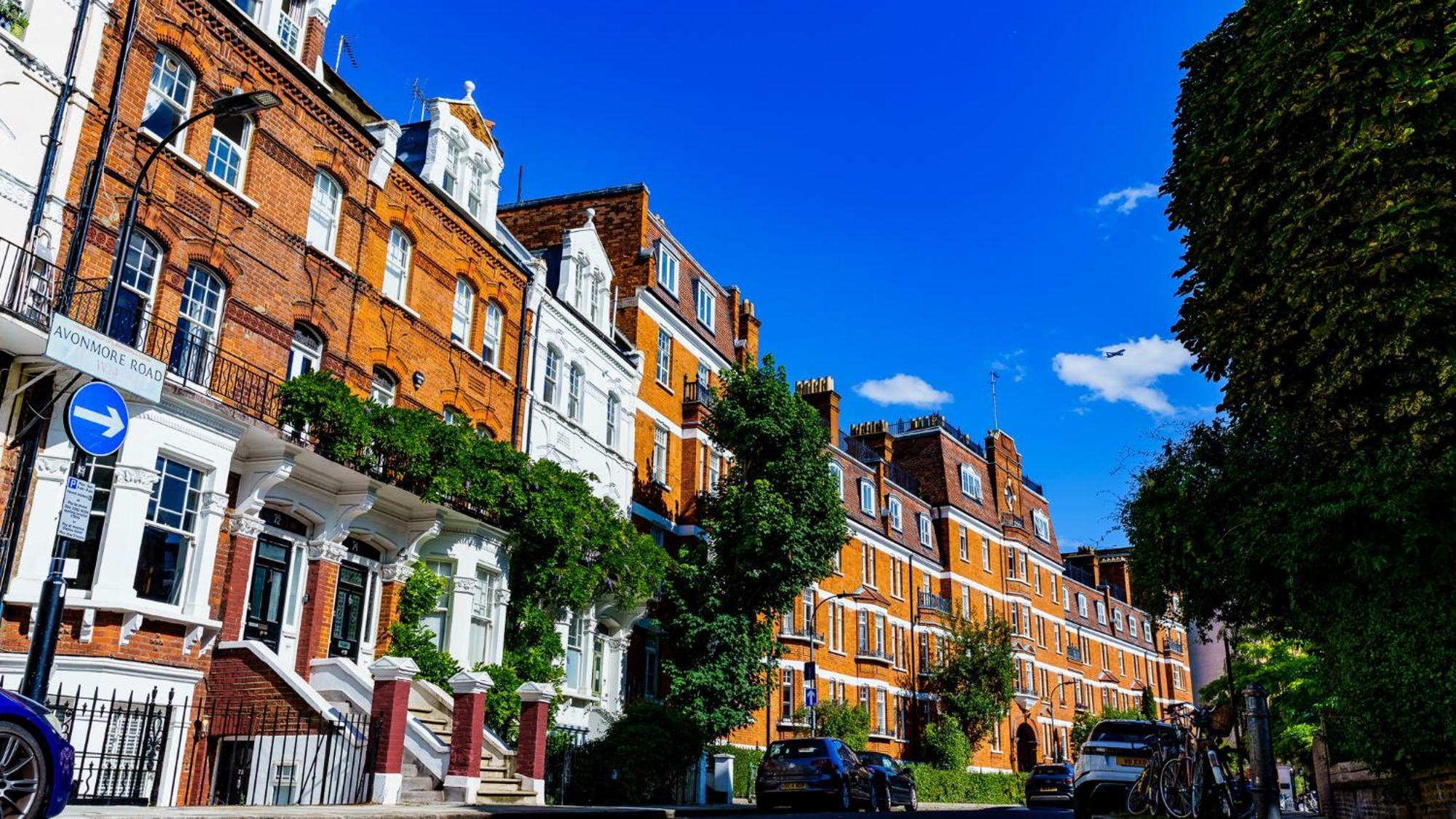 Stylish One Bedroom Flat In Kensingston Apartment *