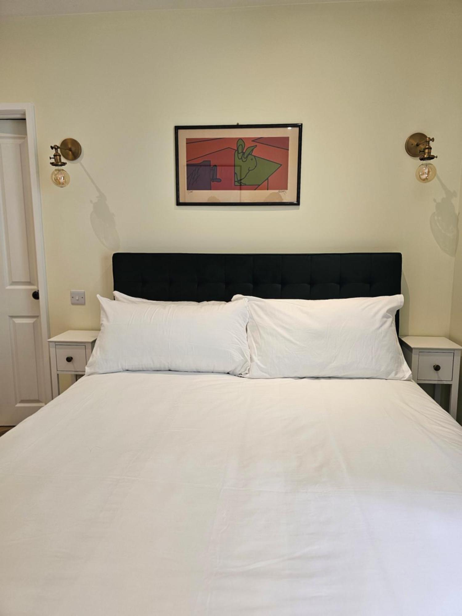 Leilighet Spacious & Renovated 1-bed Garden Flat In London