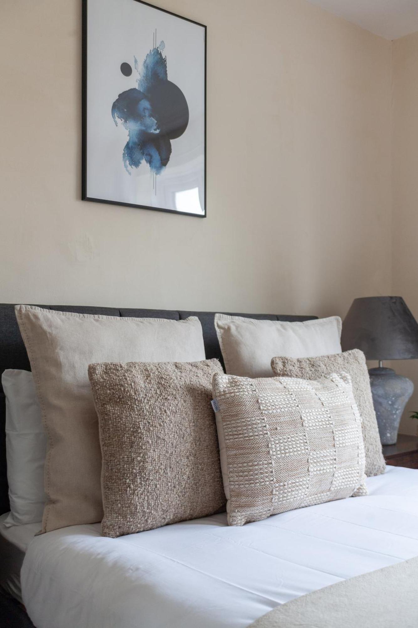 Apartment The Acton Luxury Premium
