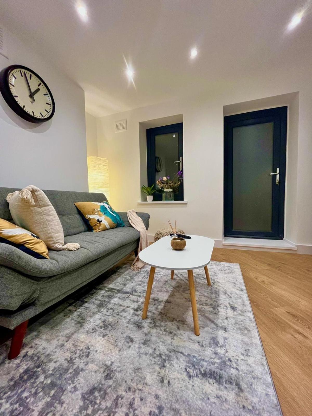 Cozy And Peaceful With Terrace In Hackney