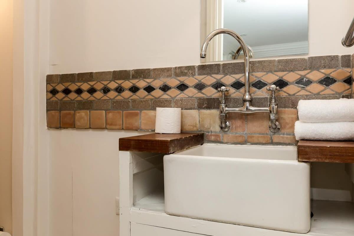 Holiday home Stunning 3br With Terrace In Knightsbridge *