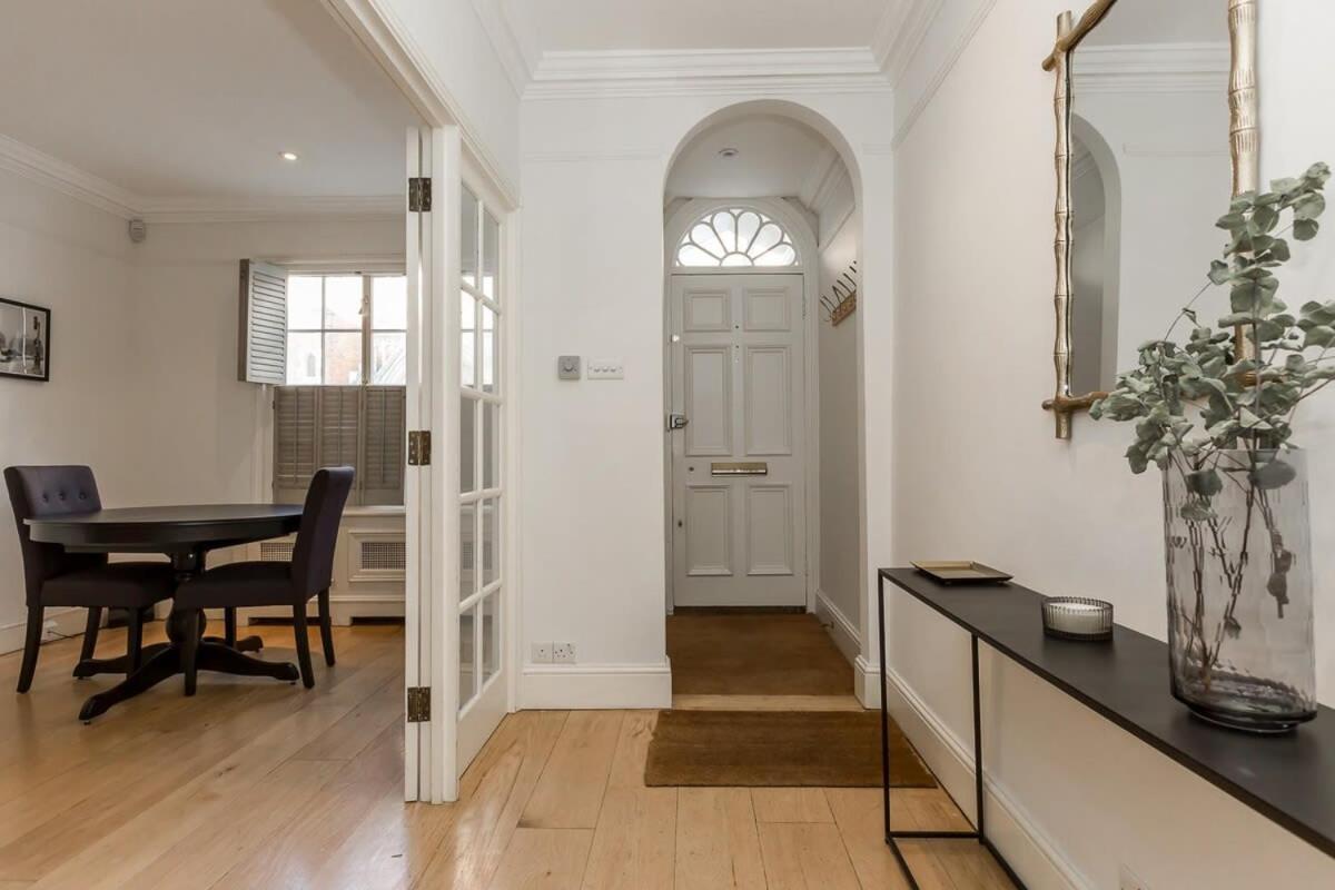 Stunning 3br With Terrace In Knightsbridge Holiday home London