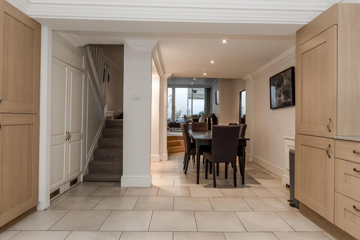 Stunning 3br With Terrace In Knightsbridge * London
