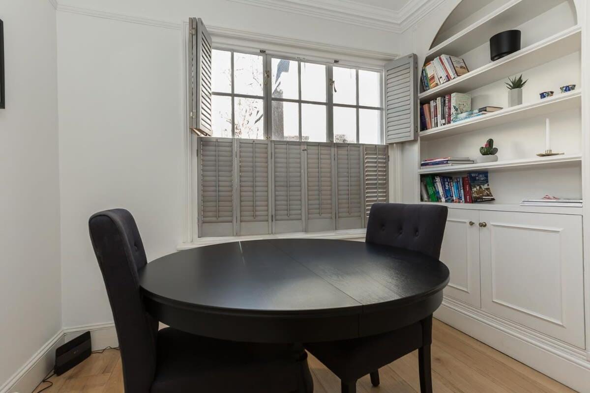 Holiday home Stunning 3br With Terrace In Knightsbridge *