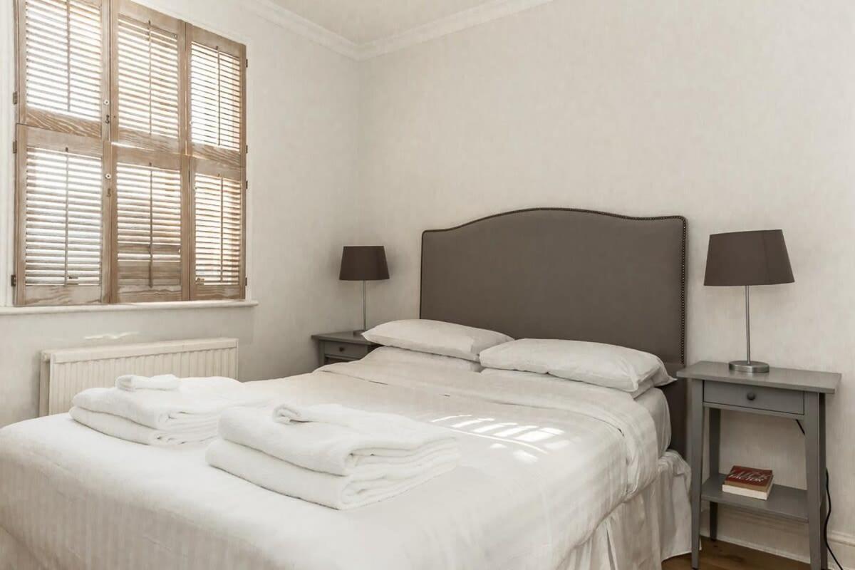Stunning 3br With Terrace In Knightsbridge Holiday home *