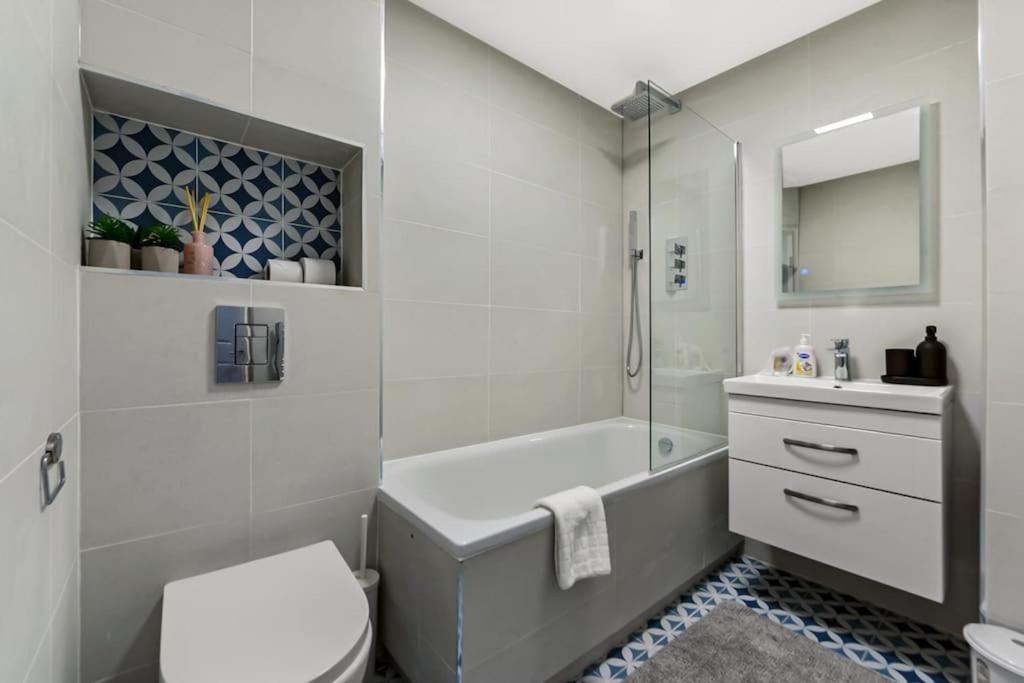 Cozy Battersea Sleep 5 Easy Access To Leilighet London