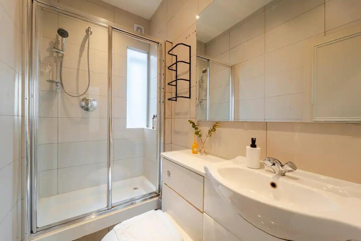 Crawford Street Studio, By The Design Traveller Apartment London