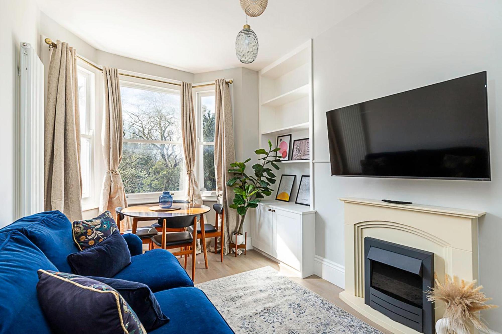 Lovely Bishops Park Flat *