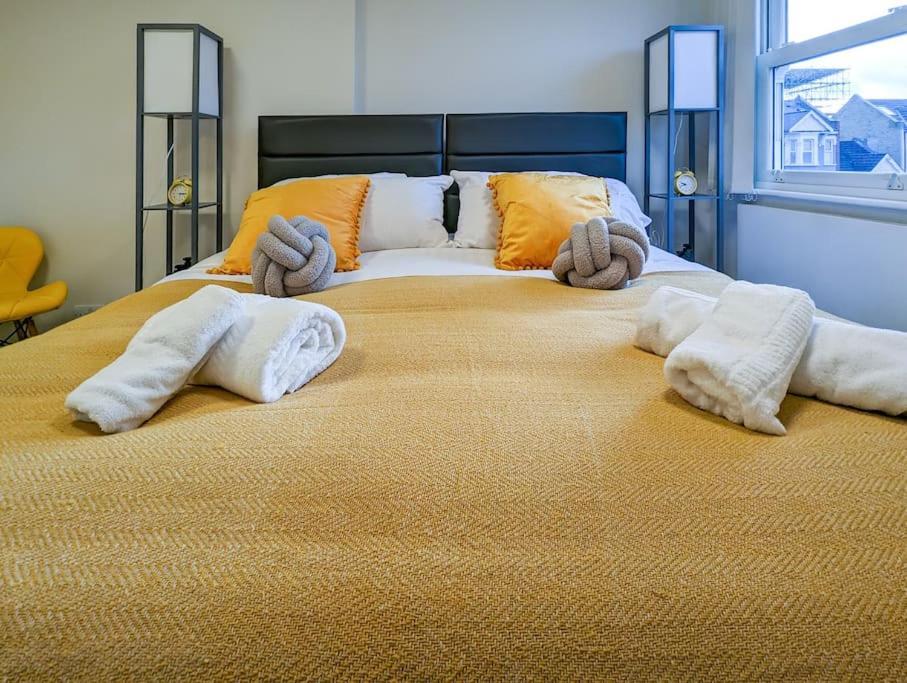 Apartment Charming 3br In Trendy Tottenham Neighborhood *