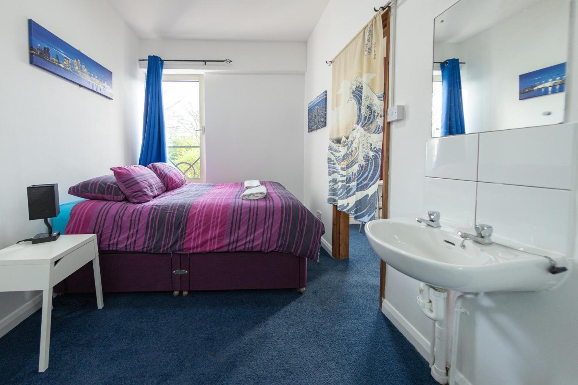 Pax Hostel *