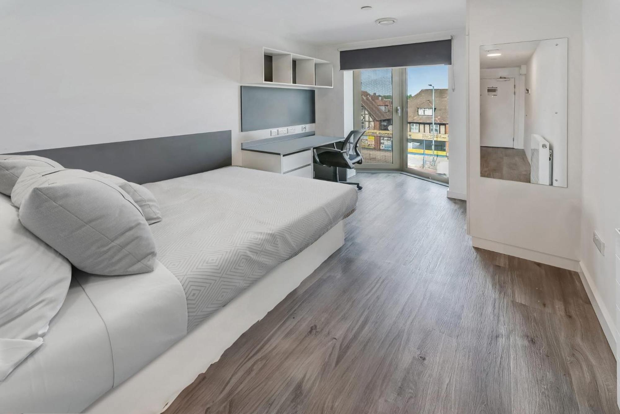 Contemporary At Chapter White In Leilighet