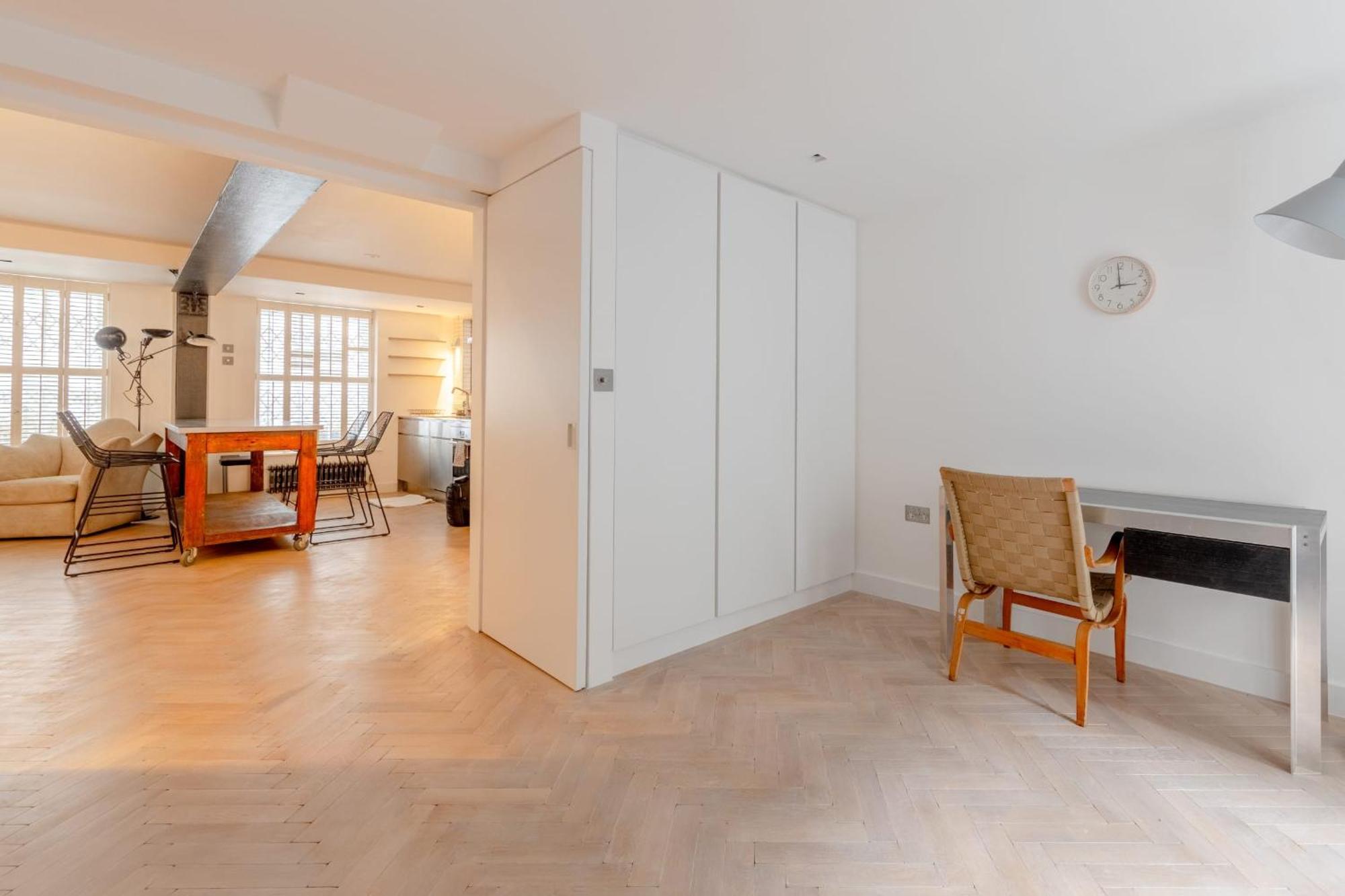 Sleek & Stylish 2bd Flat - Warren Street Appartement