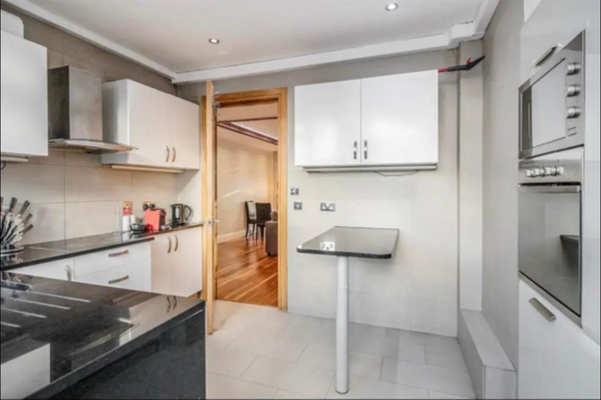 Luxe - Hyde Park - 2bed 3bath A/c + Lift Apartment *