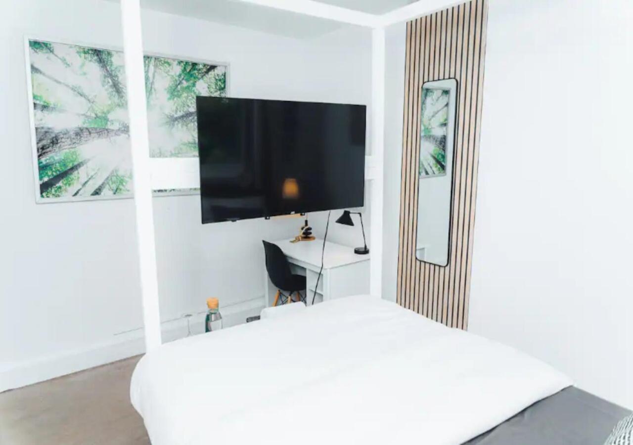 3bed 2bath With Garden Sauna & Hot Tub Vakantiehuis Londen