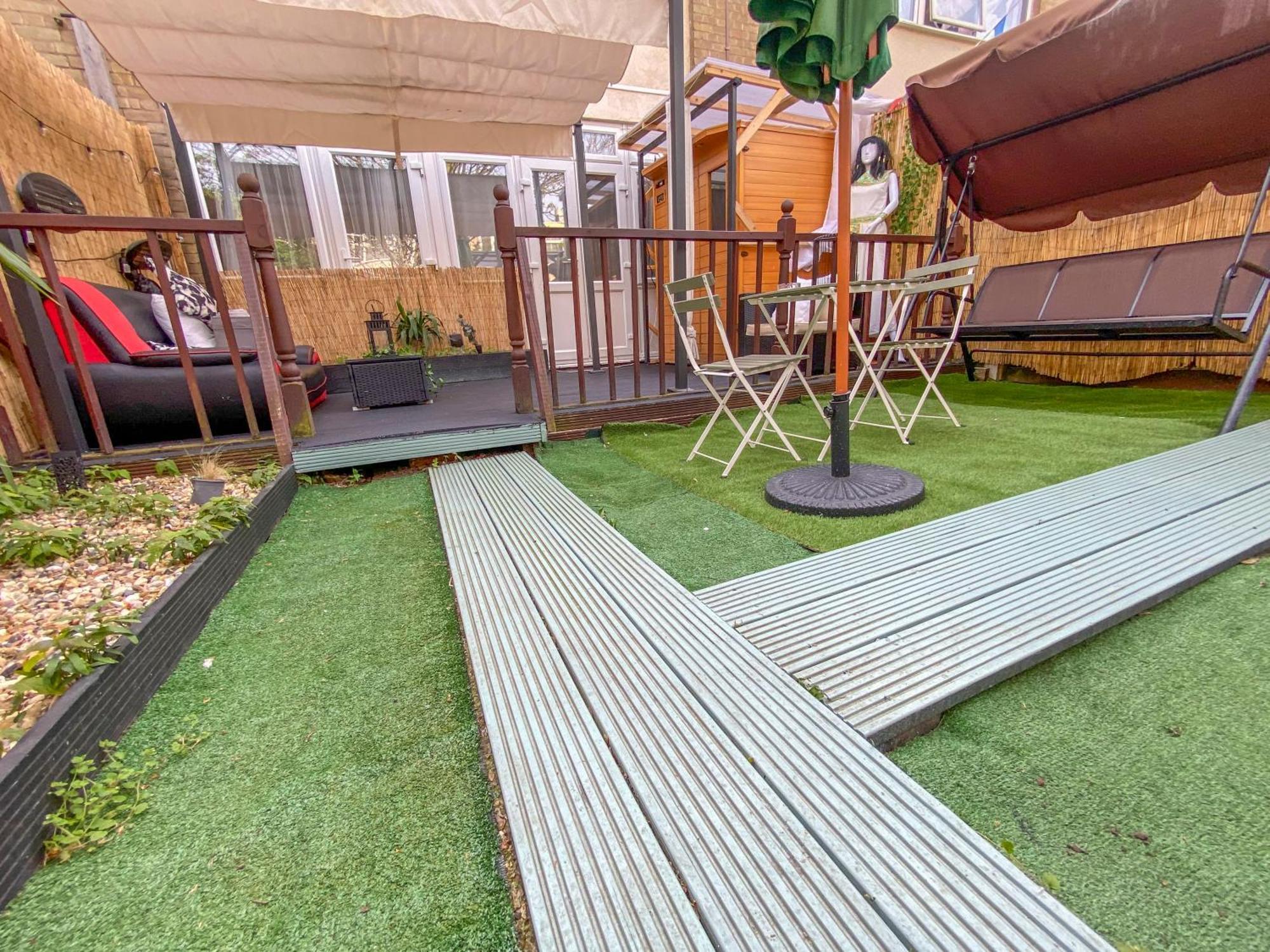3bed 2bath With Garden Sauna & Hot Tub Londen
