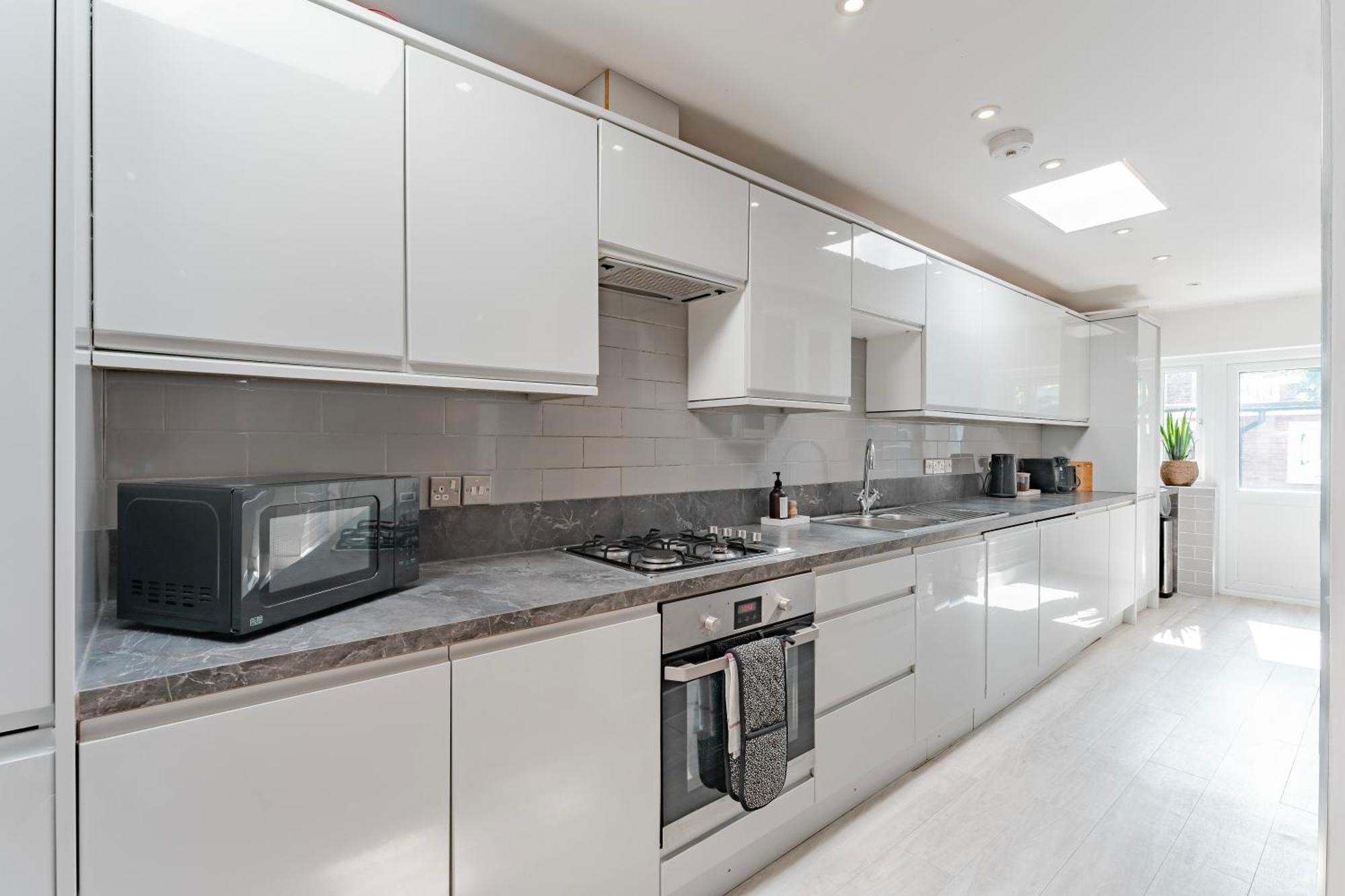 Cosy & Stylish Apmt W/ Fast Wifi London
