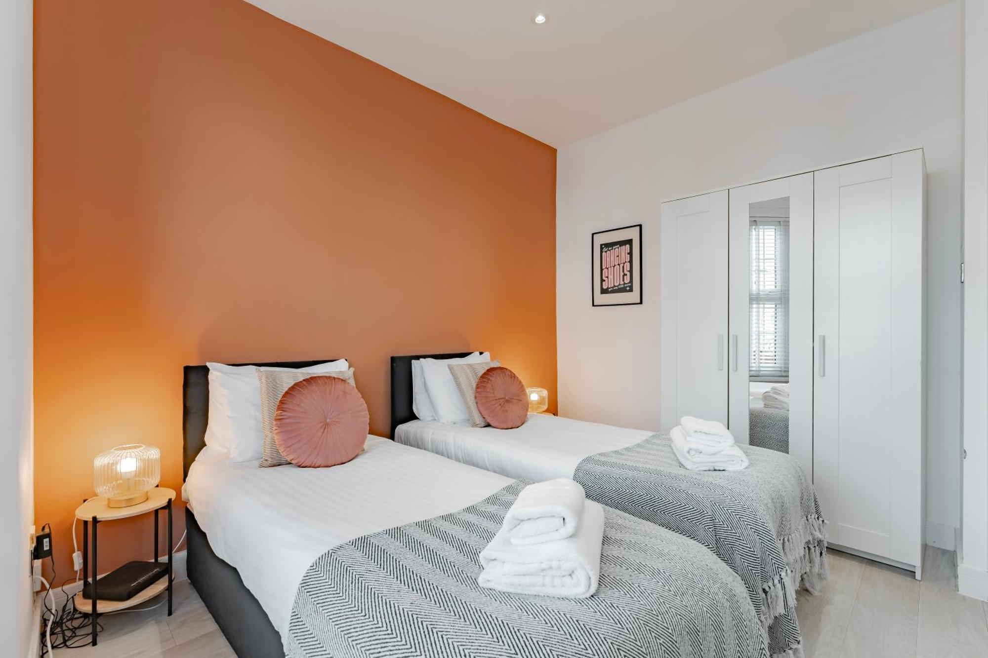 Cosy & Stylish Apmt W/ Fast Wifi London