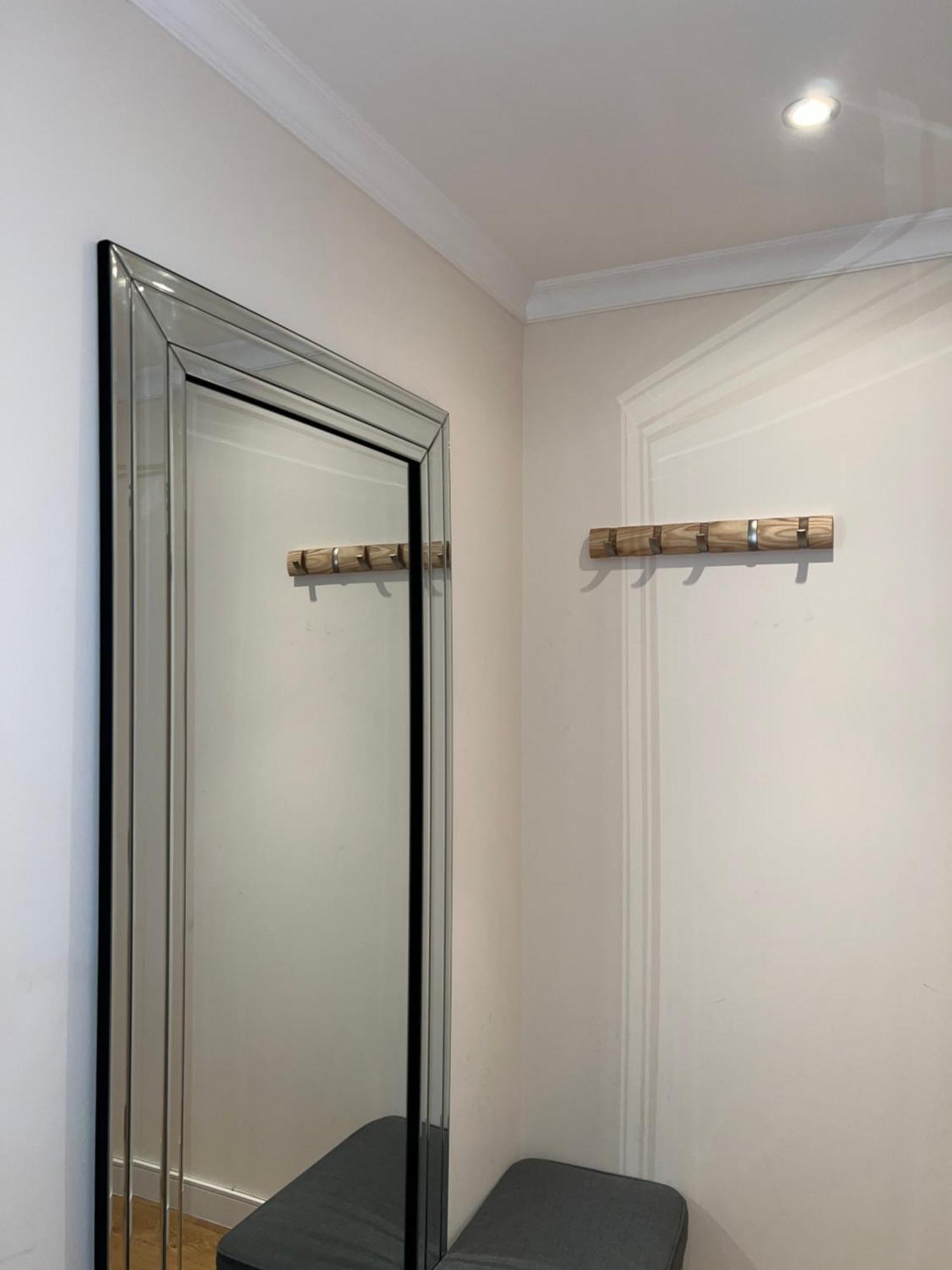 Modern Flat Your Stylish Escape * London