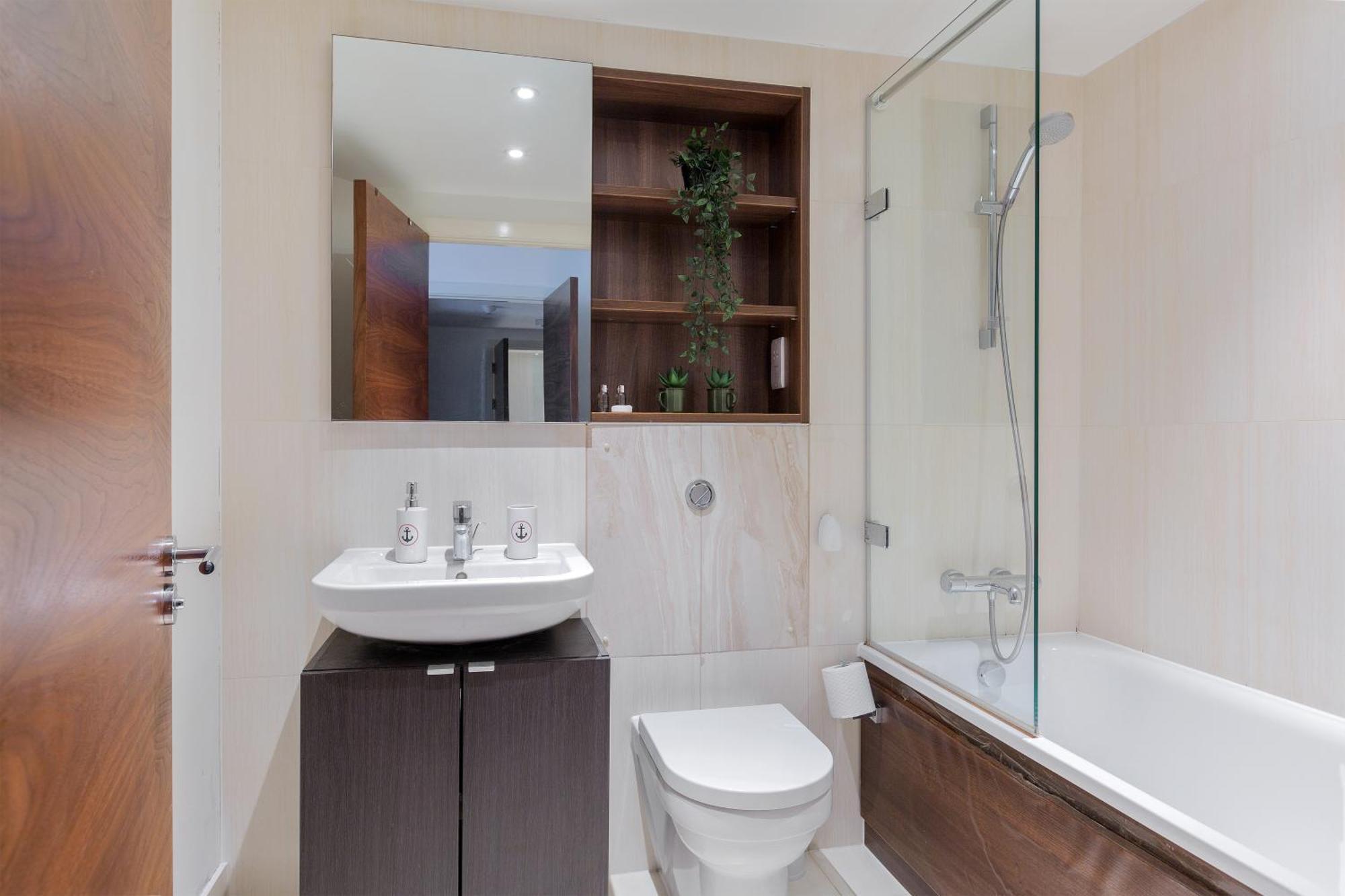 The Acton Flat Apartment *