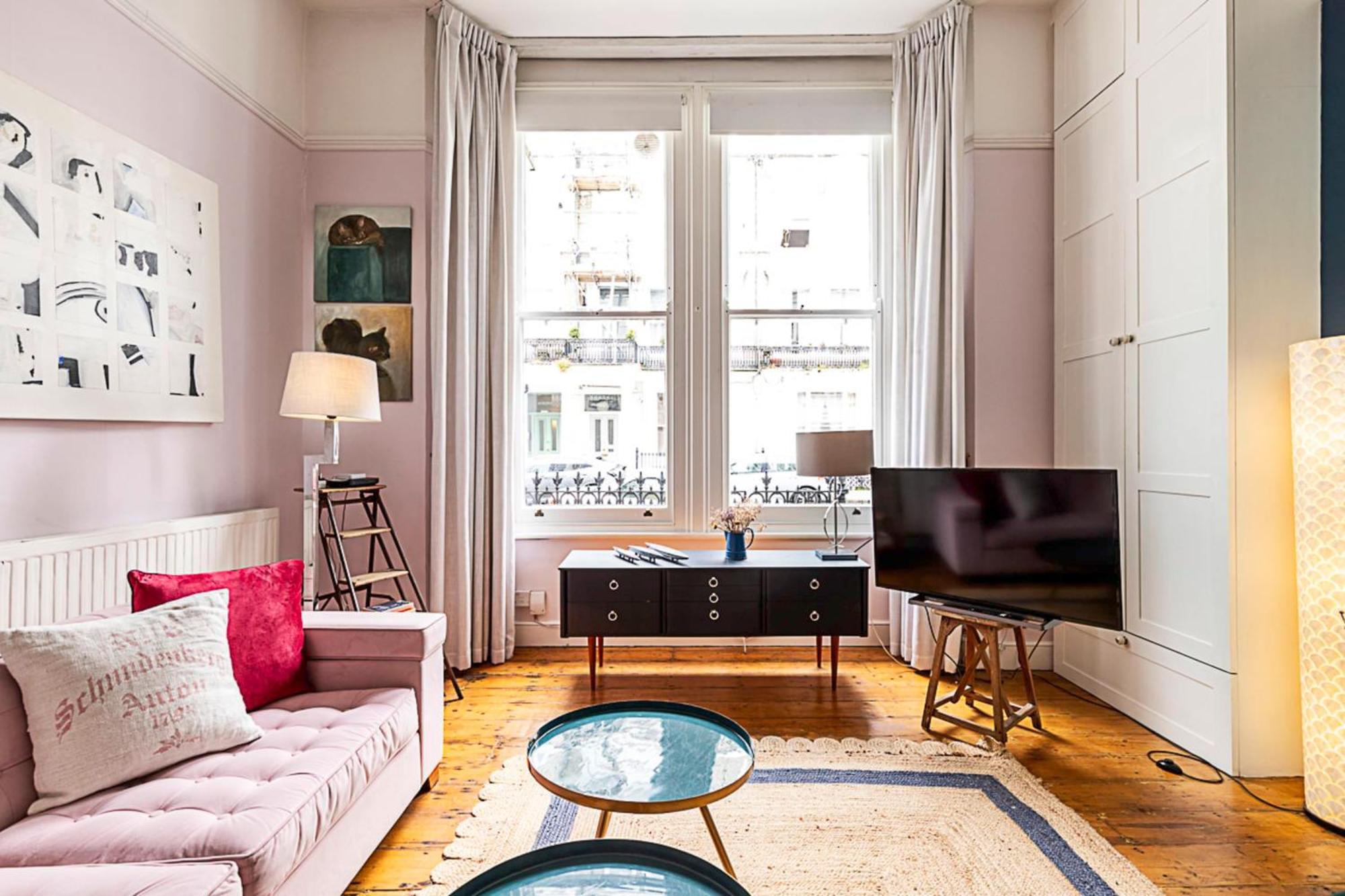 Lovely One-bedroom Flat Near West Kensington Apartment