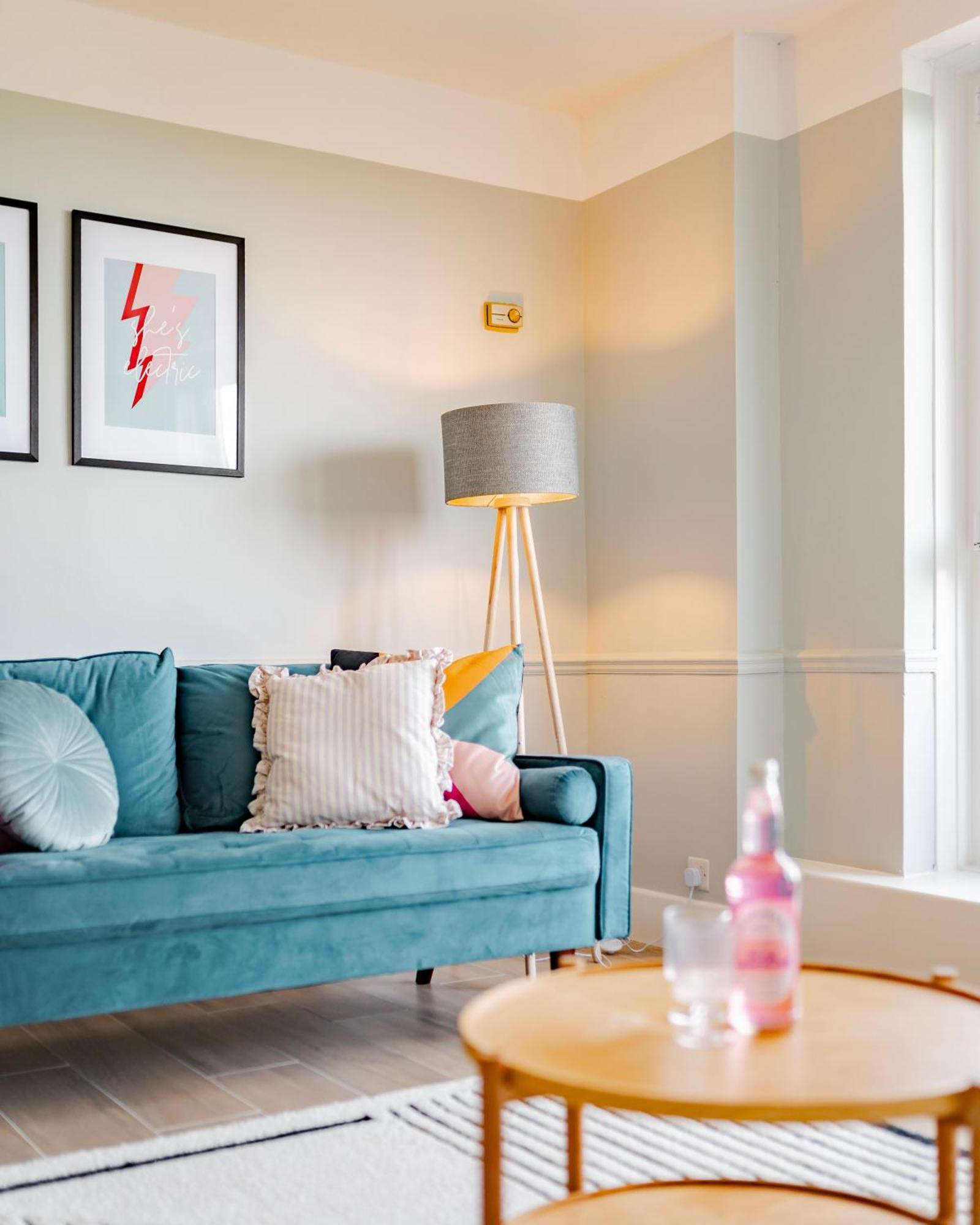 Charming Ldn With Free Parking Apartment *