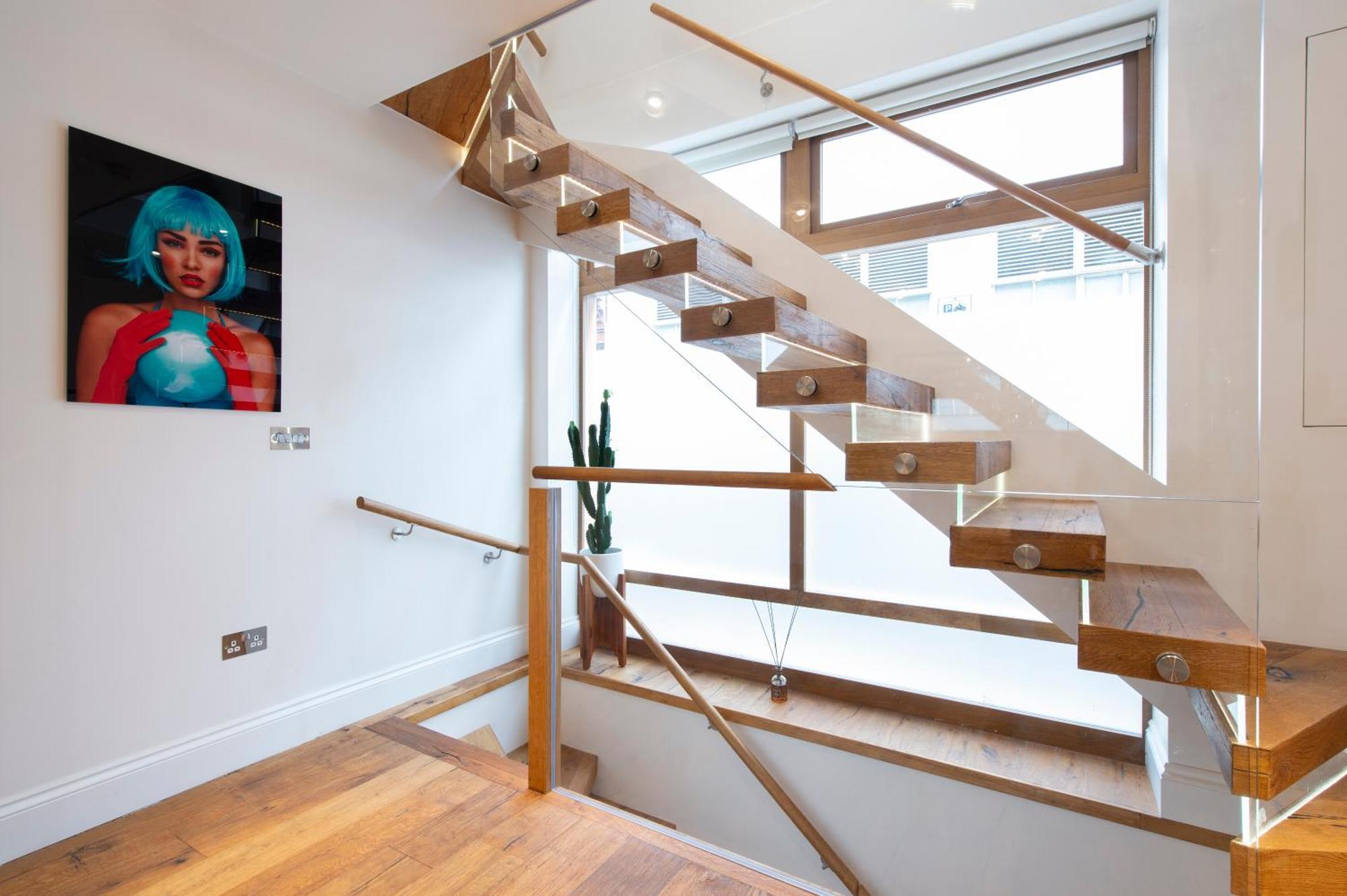 Apartment Soho Harmony Haven: Chic 2-bed, 2-bath Urban Retreat *