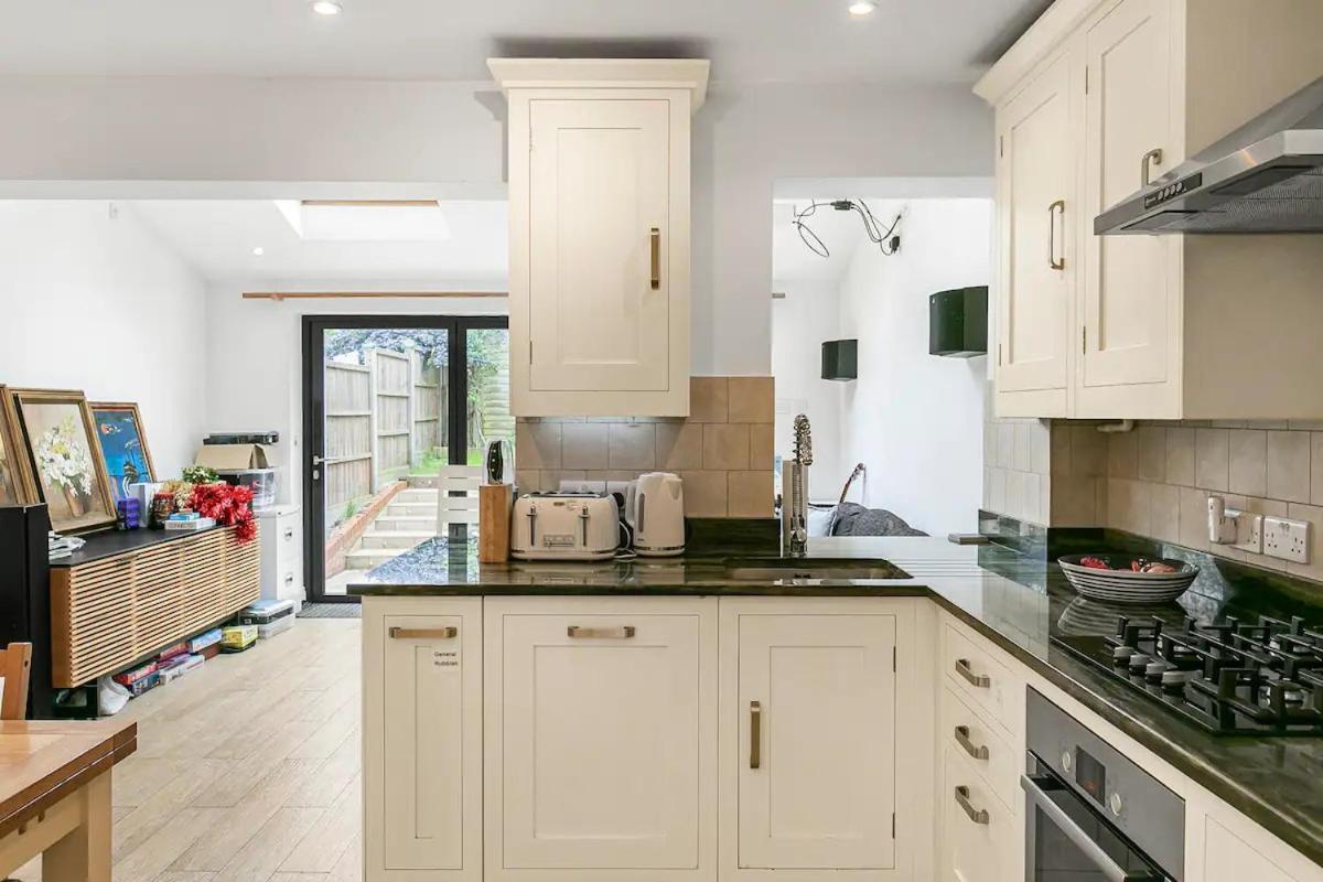 Richmond Oasis - Pass The Keys Holiday home