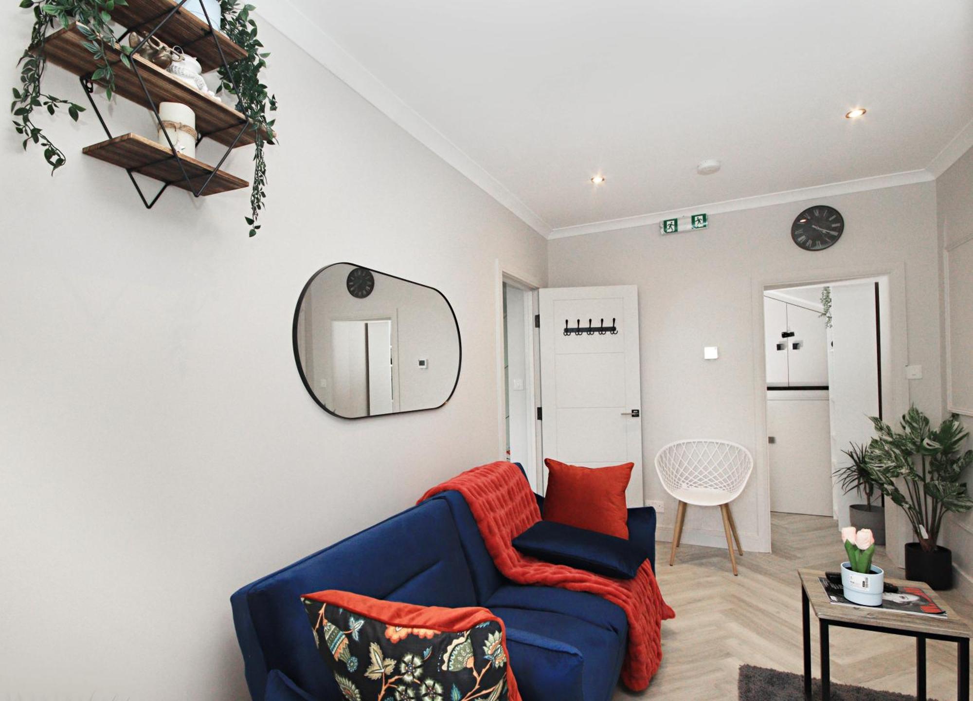 Rayan Heights Cosy 1 Bedroom Flat Sleeps 2 Perfect For Contractors Tourists Families - Free Parking London