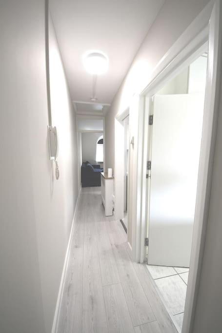 Cosy Victoria Apartment *