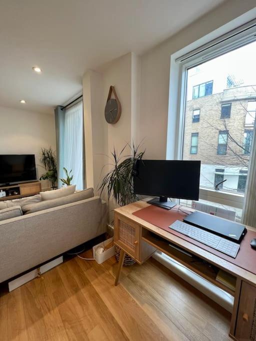 1 Bedroom Modern Flat In East 15m To Bank & C Wharf * London