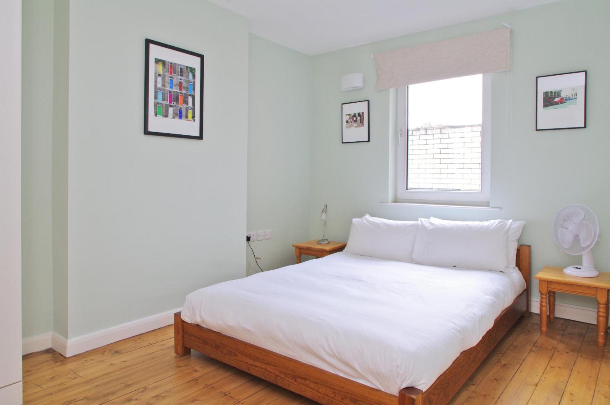 Comfortable Waterloo Near Thames London