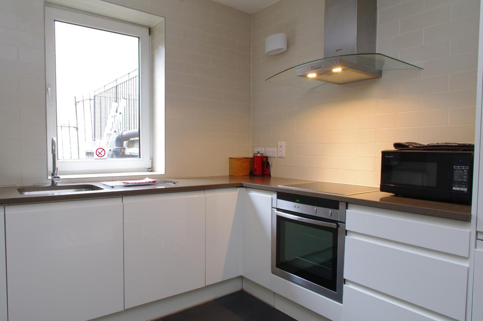 Comfortable Waterloo Near Thames London