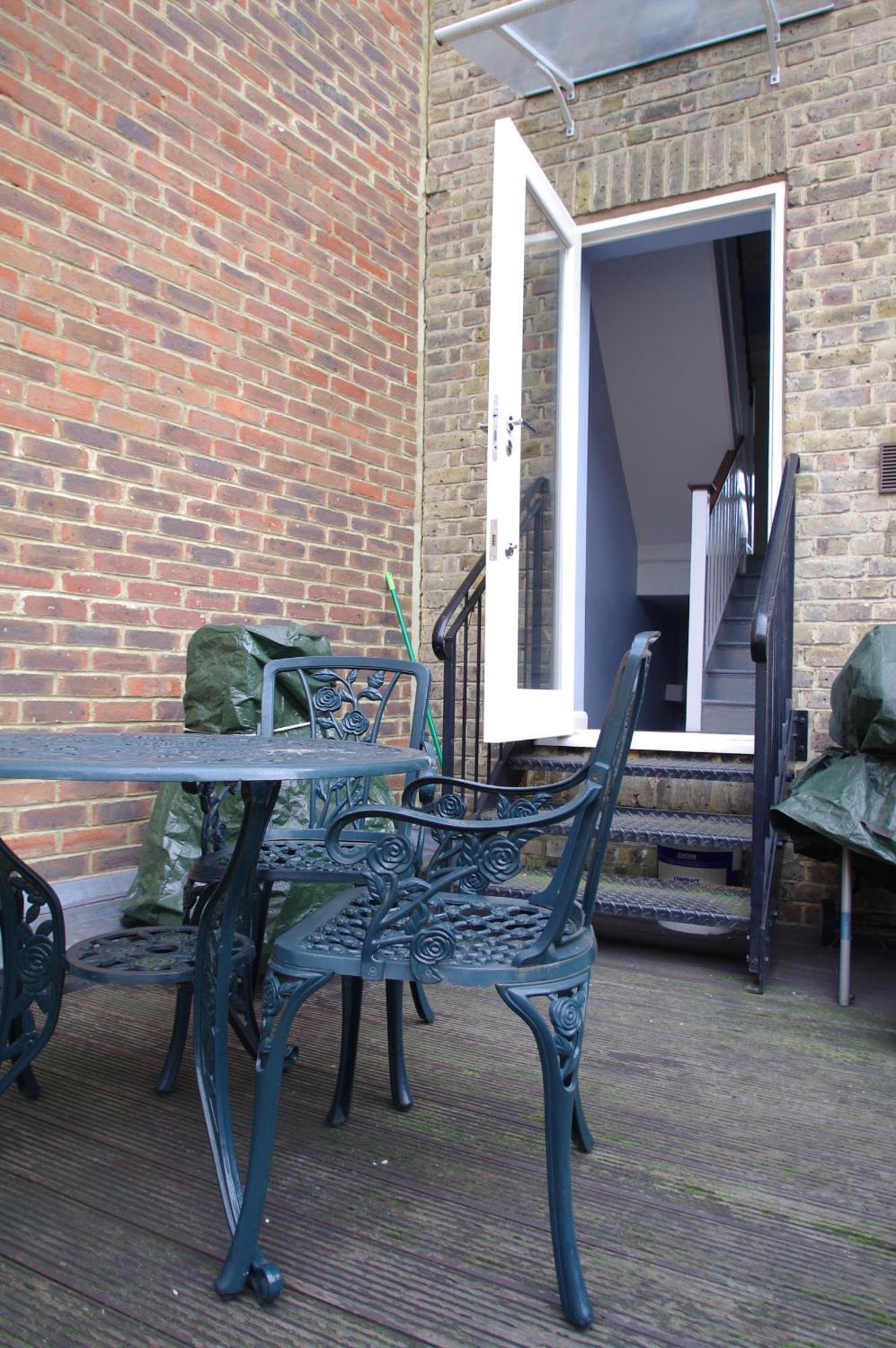 Comfortable Waterloo Near Thames *