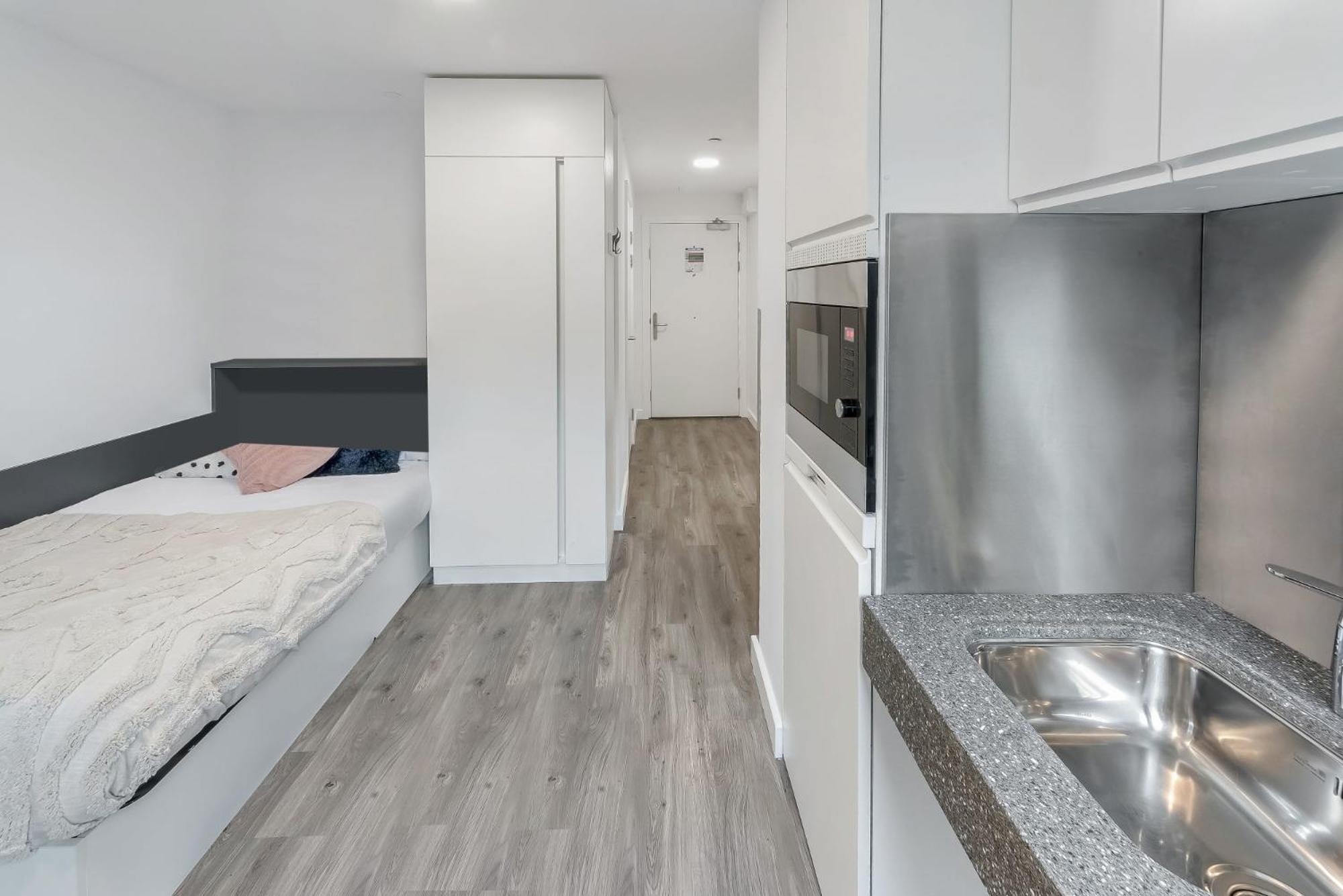 Contemporary At Chapter White In Leilighet