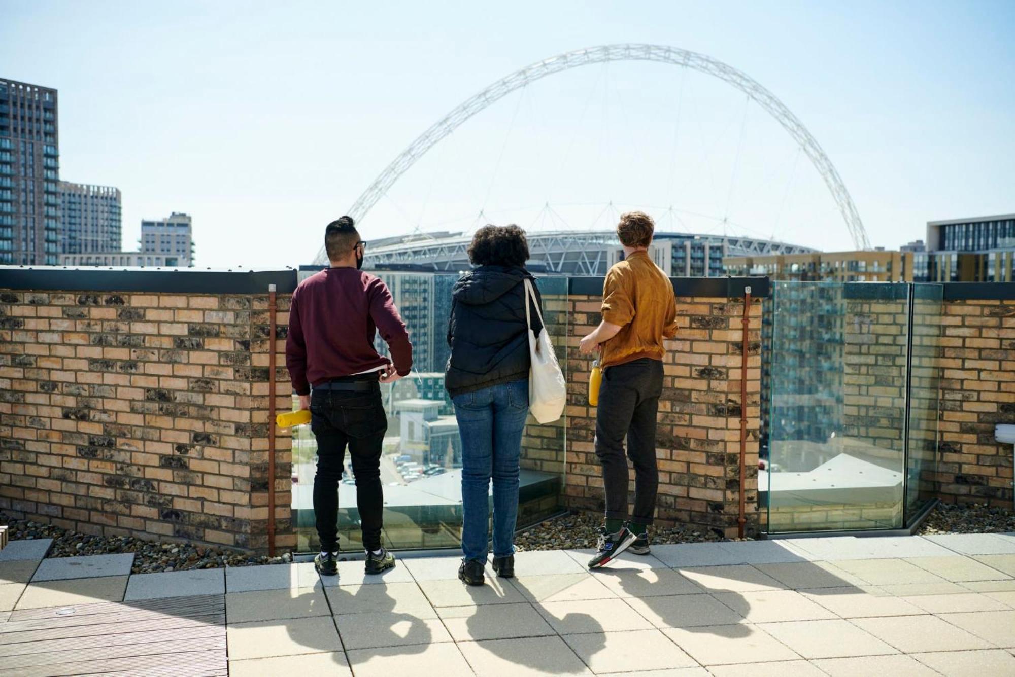 Canvas Wembley In Apartamento
